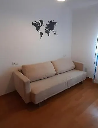 Monte Pirineos Apartment